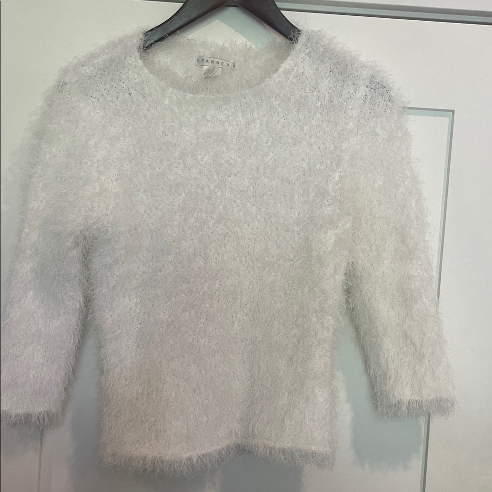 SPANNER White Fluffy Apparel